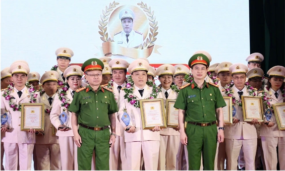 Bắc Ninh: Vinh danh 1 tập thể, 3 cá nhân trong phong trào “Vì an ninh Tổ quốc”